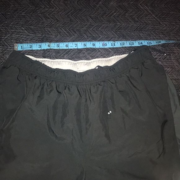 Nike XL Dri-Fit Running Shorts - Picture 6 of 6